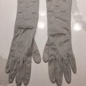 Dress gloves 13” long. Gray/Silver luxe